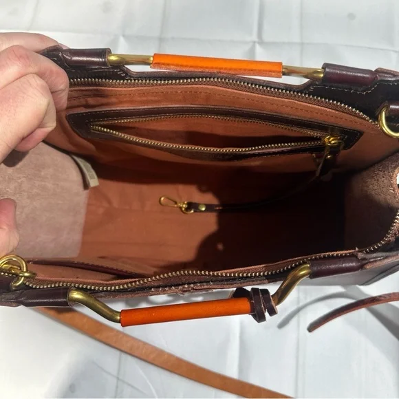 Old Trend Camden Convertible Medium Tote In Brown 100% Cowhide Leather MSRP $218 - Picture 6 of 16